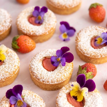 14 Easy Mother’s Day Recipes: Best Brunch, Breakfast & Sweet Treats to Impress Mom