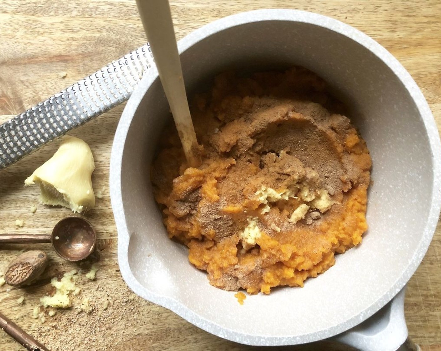 step 1 In a medium saucepan, combine the Unsweetened Pumpkin Purée (1 can), Fresh Ginger (1 tsp), Simply Organic Cinnamon, Ground (1/4 tsp), Ground Nutmeg (1/4 tsp), and a pinch of Kosher Salt (to taste). Cook over medium heat, stirring frequently until steaming heavily, darker in color and slightly thicker, about 5 minutes.